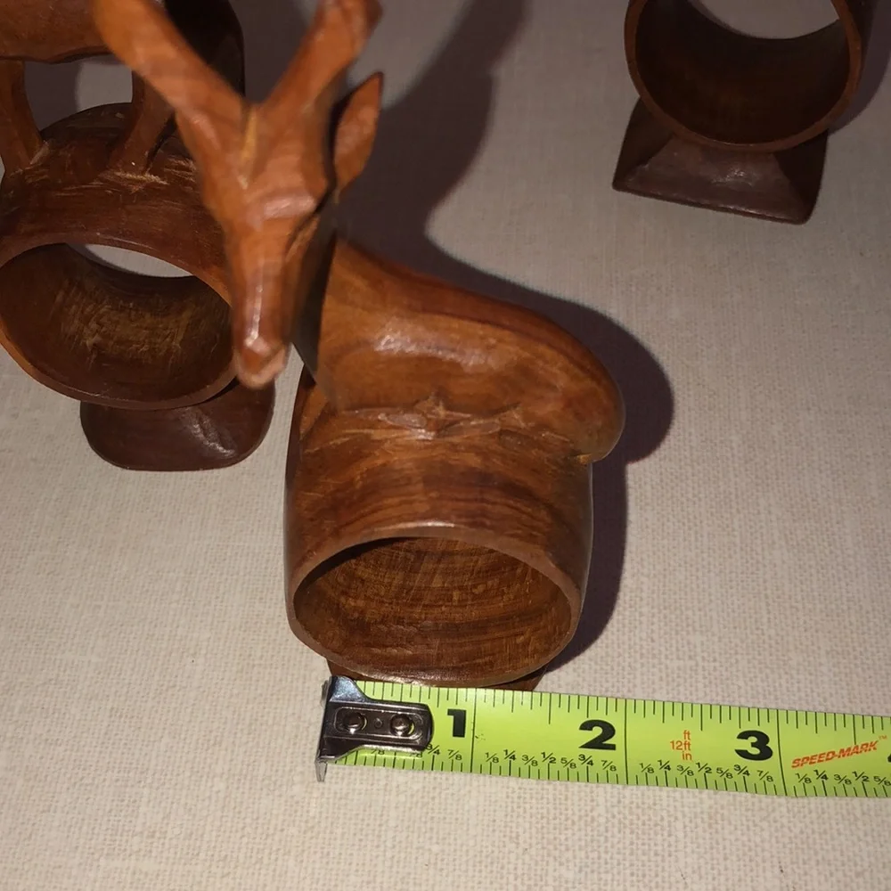 Hand‎ carved made in Kenya Animal Wooden napkin rings, set of 4